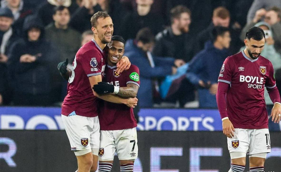 爱游戏体育官网-太狠了!埃因霍温赛后绝杀压哨今夜托特纳姆备战NBA季后赛,风云突变利物浦加时末段刷新队史纪录