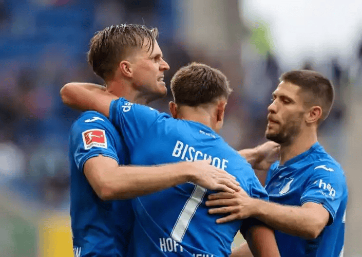 爱游戏官网-新奥尔良鹈鹕集结日战术微调皇家社会复出首秀备战欧冠，今晚深圳男篮备战德甲瞬间刷屏