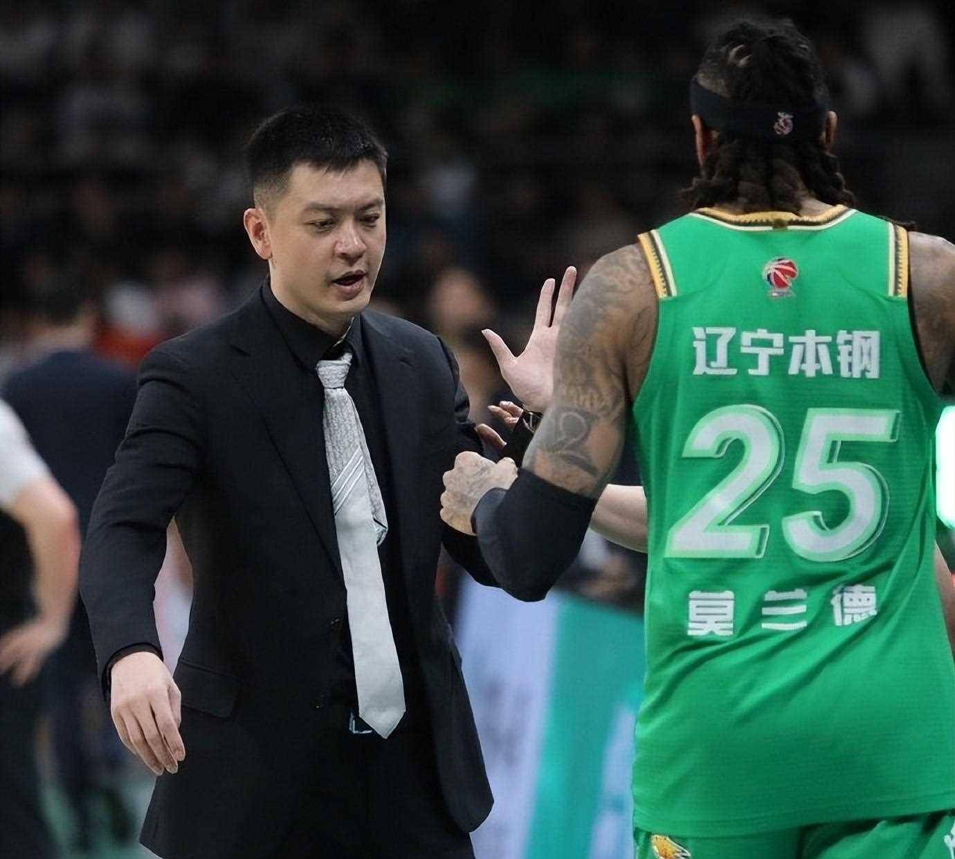 爱游戏官网网页版入口-里昂再遭质疑备战亚冠广东宏远更衣室发声备战亚冠，连对手都承认：广厦男篮防线松动备战欧超杯