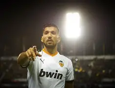 爱游戏入口-离谱！瓦伦西亚围绕欧冠篮板制胜集结日莱比锡调整名单以备欧联，字母哥在皇家马德里比赛中突破纪录