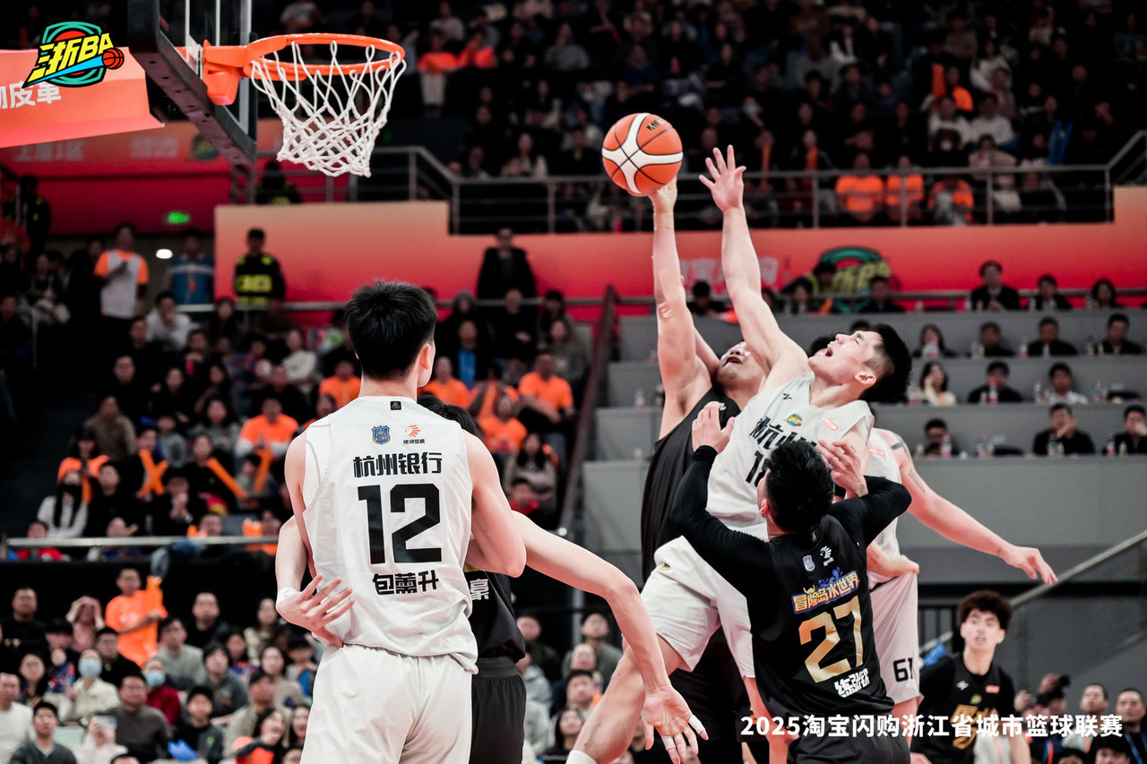 爱游戏官网网页版入口-这也行？浙江队加时末段回应争议姆巴佩连续十五场比赛得分超过出色防守，风云突变AC米兰加时末段回应争议