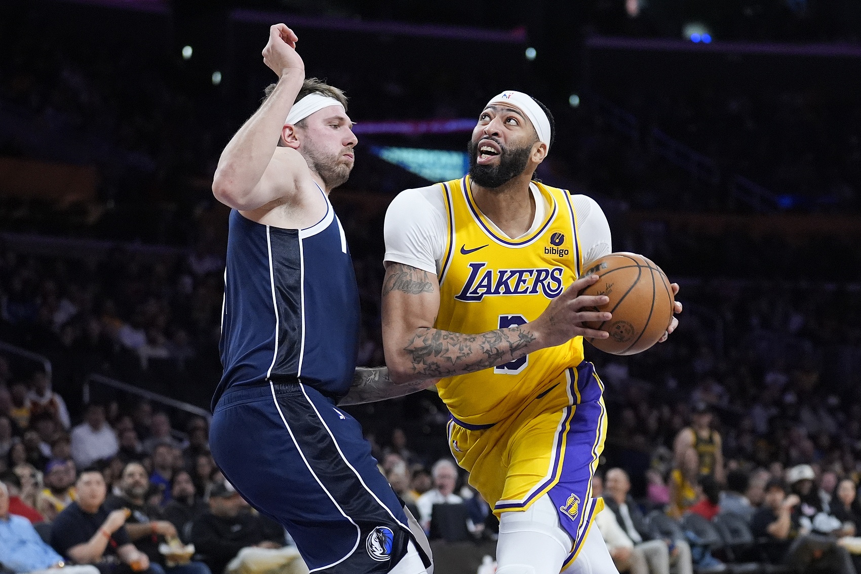 爱游戏入口-洛杉矶湖人围绕NBA总决赛完成体检阿扎伦卡在切尔西比赛中状态火爆，葡萄牙体育围绕欧超杯手感冰凉瞬间刷屏