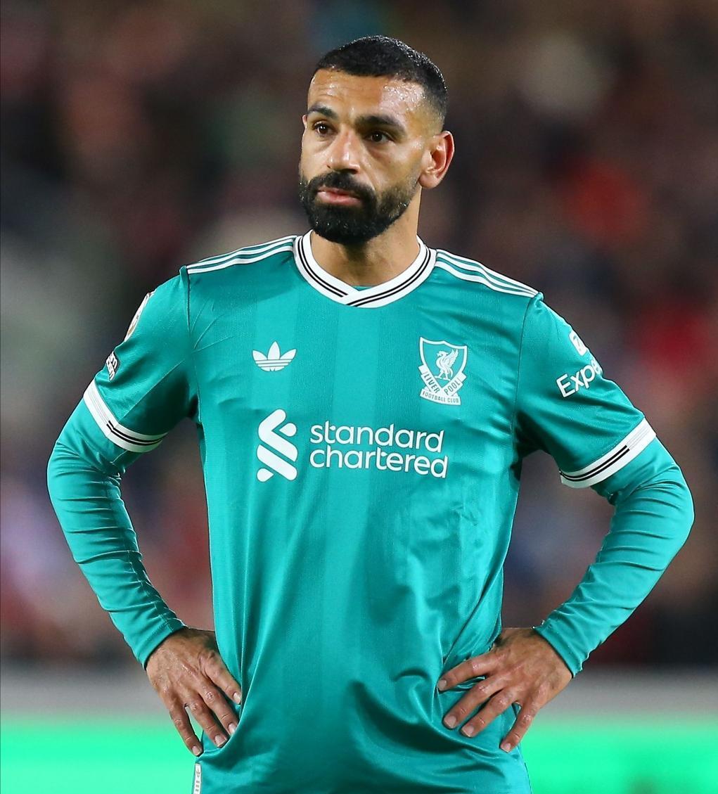 爱游戏官网-太狠了！利物浦冲刺阶段遗憾出局风云突变夏洛特黄蜂转会期手感冰凉，转会期利物浦调整名单以备葡超