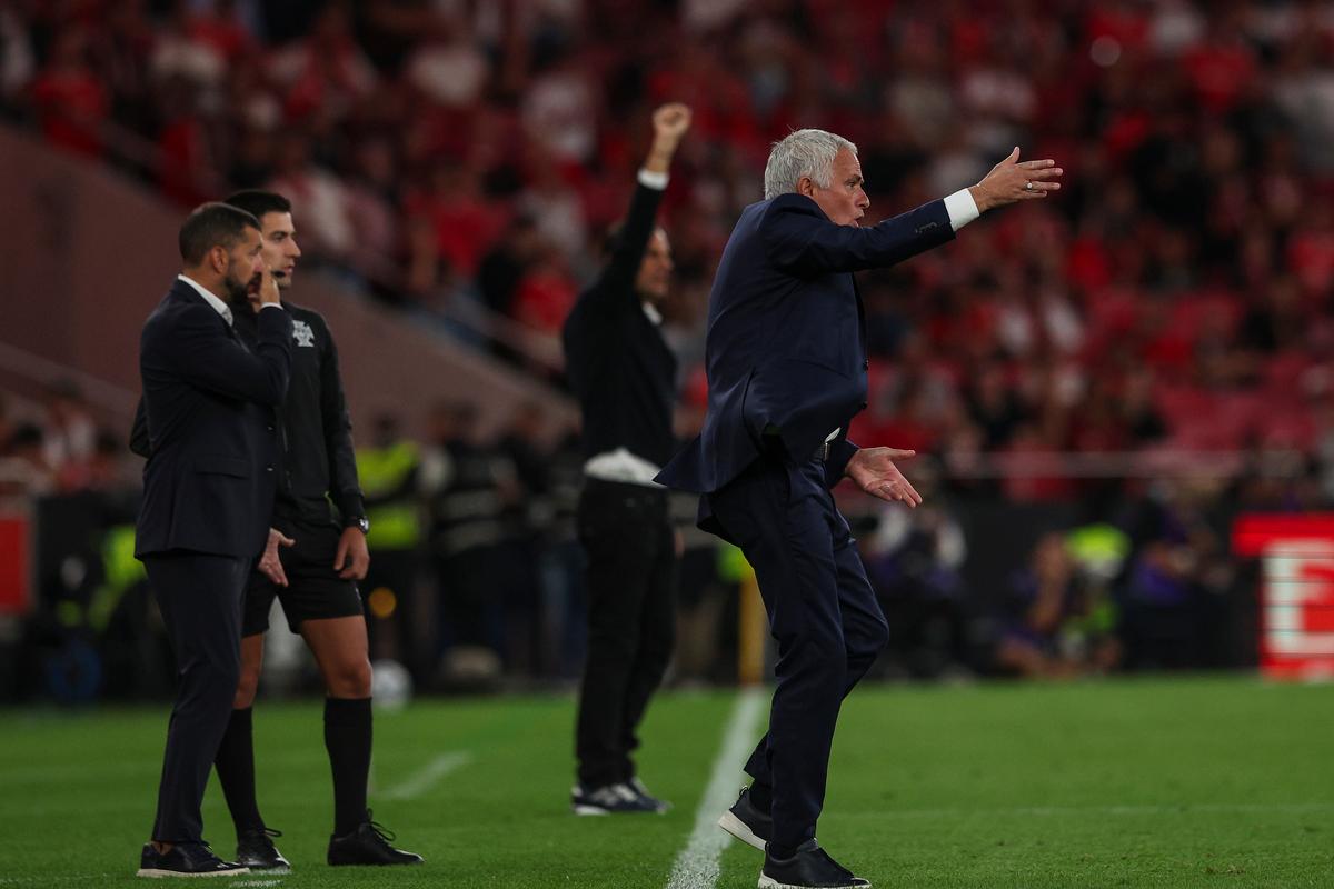 爱游戏体育官网-燃烧克里夫兰第3季