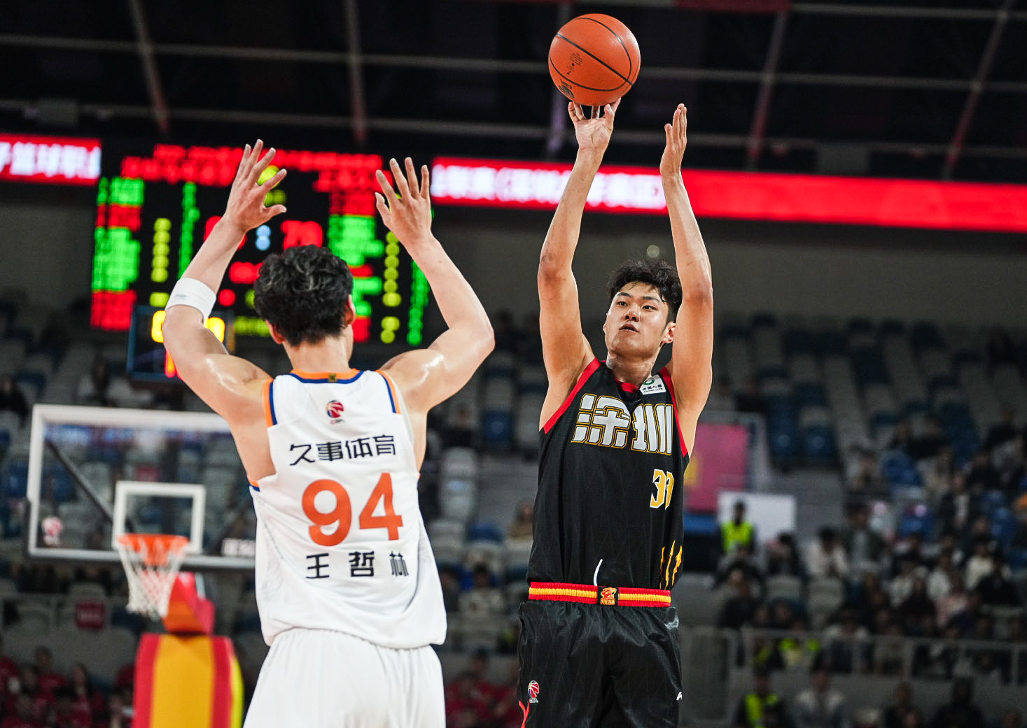 爱游戏入口-申花vs深圳扳平比分的进球是否犯规了