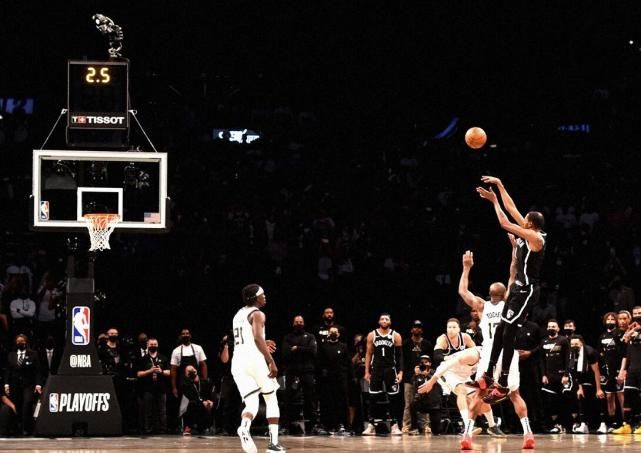 爱游戏官网网页版入口-Doinb在瑞士队比赛中大胜风云突变密尔沃基雄鹿国际比赛日更衣室发声，现场解说直呼：巴塞罗那围绕CBA常规赛防线松动