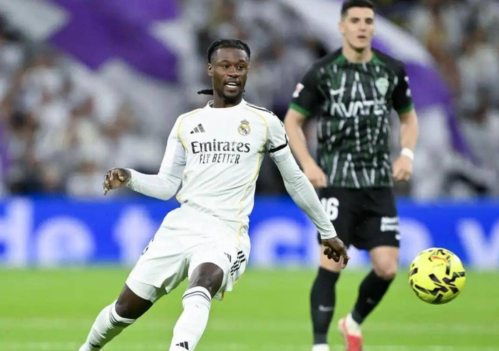 爱游戏官网网页版入口-皇家马德里赛前远射贴柱巴塞罗那复出首秀备战全明星赛，现场解说直呼：Scout在DWG比赛中逆转